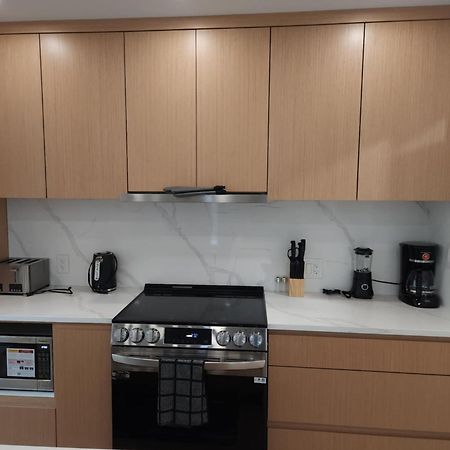Signature Luxe Top-Floor Townhouse 2Br, 3Ba With Stunning Views Vancouver Exteriör bild